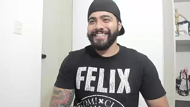 Snapshot of _Coddygold_ chatting on September 30, 1:43 am  Coddygold  online show from September 30, 1:43 am