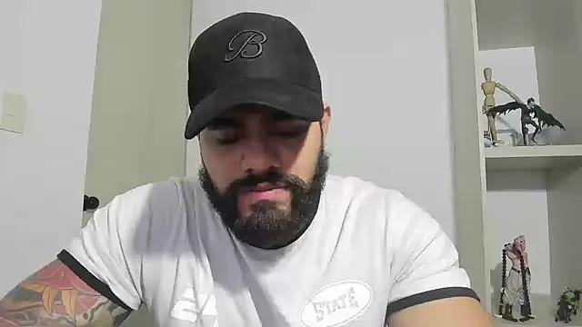 Snapshot of _Coddygold_ chatting on October 1, 11:33 pm  Coddygold  online show from October 1, 11:33 pm