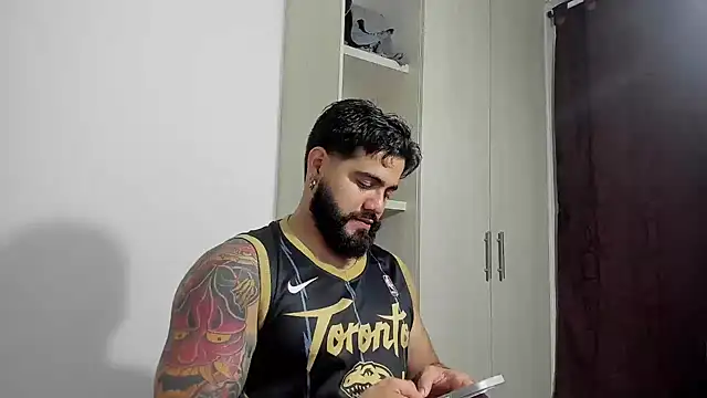 Snapshot of _Coddygold_ chatting on October 8, 12:41 am  Coddygold  online show from October 8, 12:41 am