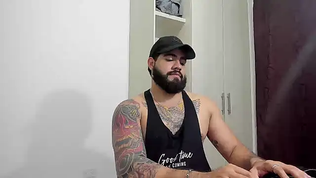 Snapshot of _Coddygold_ chatting on November 12, 11:58 pm Coddygold online show from November 12, 11:58 pm