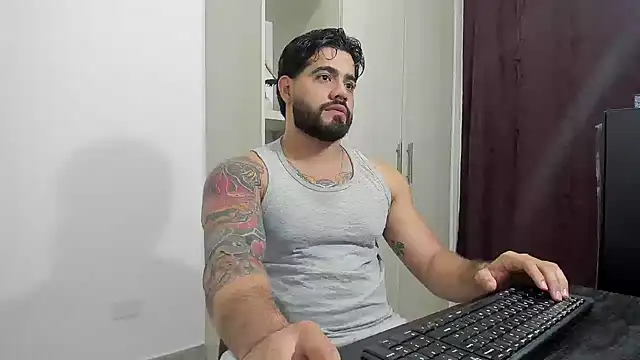 Snapshot of _Coddygold_ chatting on November 14, 11:35 pm Coddygold online show from November 14, 11:35 pm