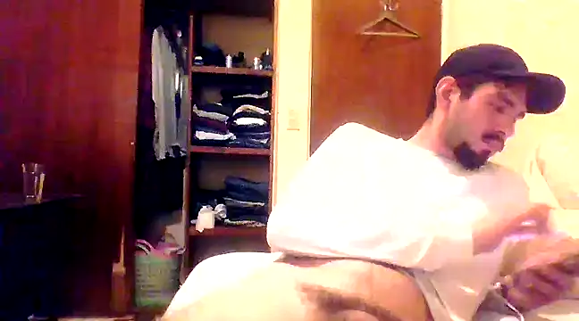 Snapshot of Tomthelong chatting on March 11, 1:05 am Tomthelong online show from March 11, 1:05 am