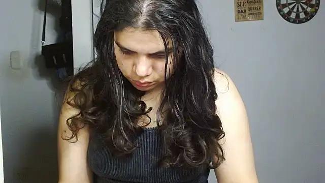 Snapshot of Nikkykora15 chatting on July 14, 1:41 am Nikkykora15 online show from July 14, 1:41 am