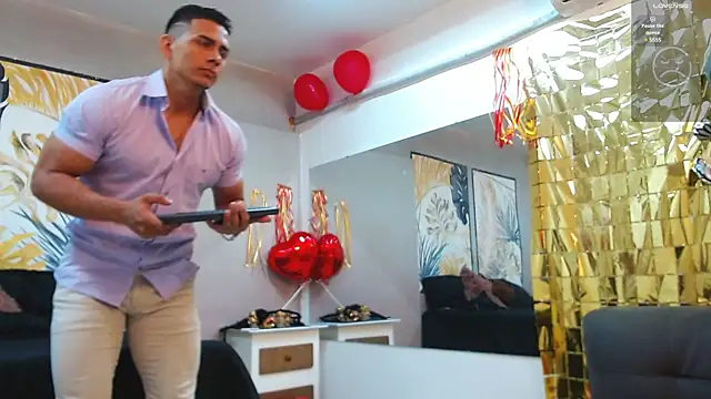 ChoreyTaiylor online show from March 8, 2:40 pm