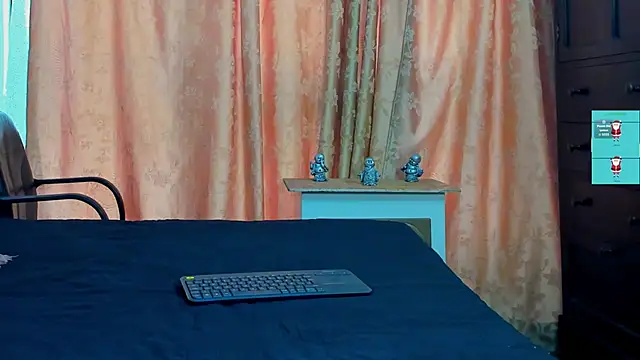 ChoreyTaiylor online show from December 16, 2:44 pm