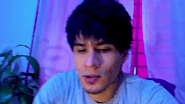 Snapshot of Eiden_allenx chatting on July 23, 10:08 pm Eiden allenx online show from July 23, 10:08 pm