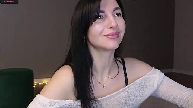 Snapshot of Mary_love16 chatting on January 27, 7:03 am Mary love16 online show from January 27, 7:03 am