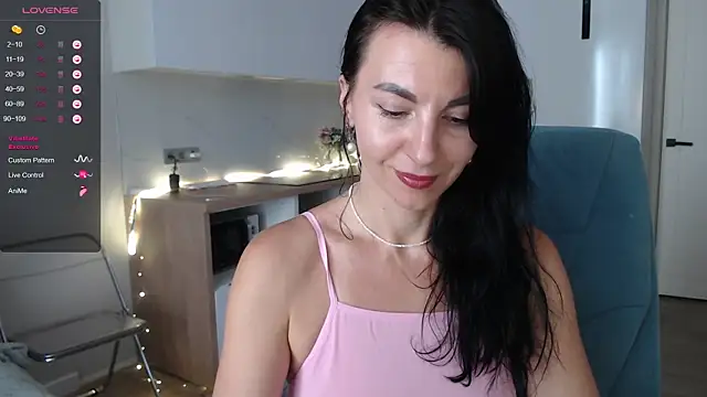 Snapshot of Mary_love16 chatting on July 14, 7:46 am Mary love16 online show from July 14, 7:46 am