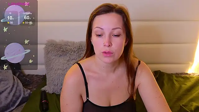 Snapshot of ArielHunt chatting on September 29, 5:56 am ArielHunt online show from September 29, 5:56 am