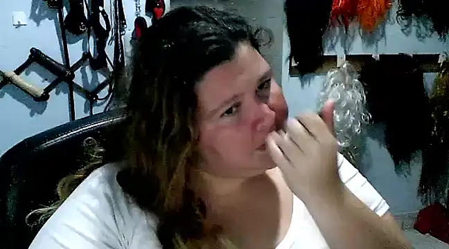 squirt322bbw online show from February 12, 11:30 pm