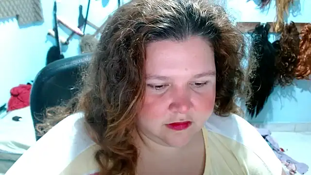 squirt322bbw online show from September 21, 7:26 pm