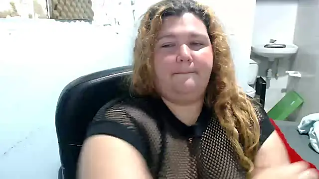 squirt322bbw online show from May 8, 2:22 pm