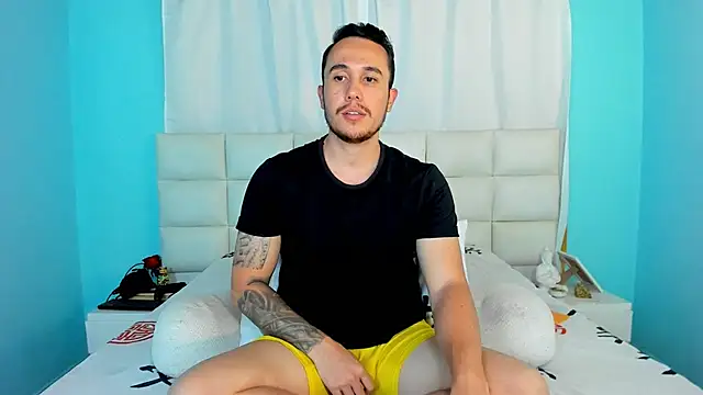 Snapshot of juan__jimenez chatting on November 4, 9:58 pm juan jimenez online show from November 4, 9:58 pm