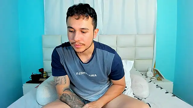 Snapshot of juan__jimenez chatting on November 5, 11:16 pm juan jimenez online show from November 5, 11:16 pm