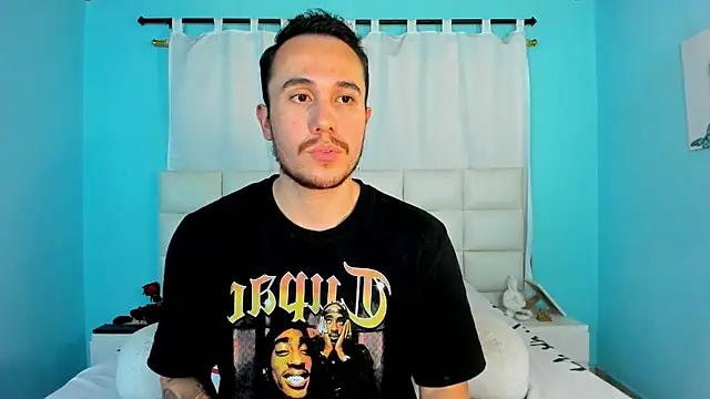 Snapshot of juan__jimenez chatting on November 10, 3:38 am juan jimenez online show from November 10, 3:38 am