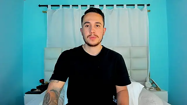 Snapshot of juan__jimenez chatting on November 26, 10:11 pm juan jimenez online show from November 26, 10:11 pm