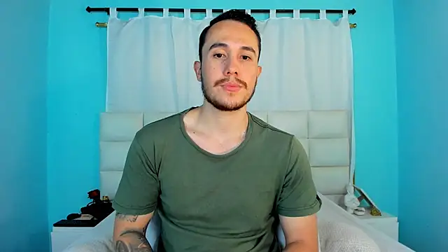 Snapshot of juan__jimenez chatting on December 1, 10:04 pm juan jimenez online show from December 1, 10:04 pm