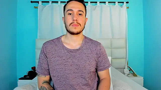 Snapshot of juan__jimenez chatting on December 4, 11:46 pm juan jimenez online show from December 4, 11:46 pm