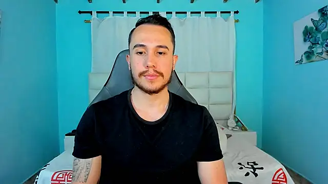 Snapshot of juan__jimenez chatting on December 19, 11:12 pm juan jimenez online show from December 19, 11:12 pm