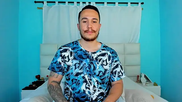 Snapshot of juan__jimenez chatting on February 12, 10:38 pm juan jimenez online show from February 12, 10:38 pm