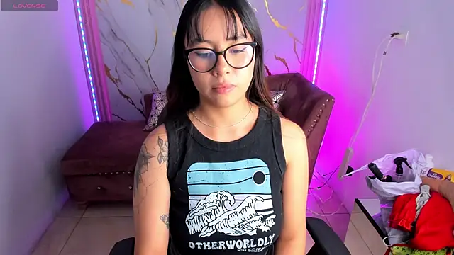 Nasha abby online show from July 13, 11:40 pm