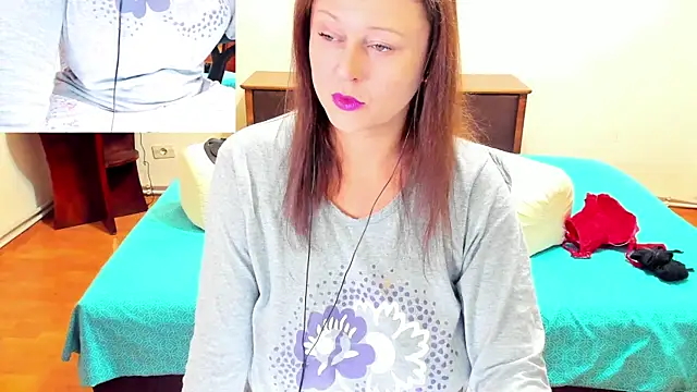 Snapshot of Mery4you chatting on November 14, 12:15 pm Mery4you online show from November 14, 12:15 pm