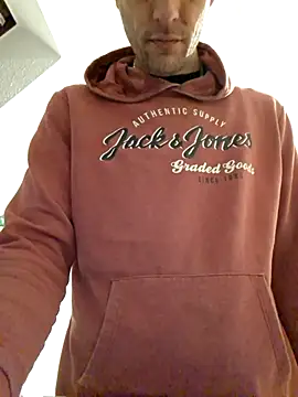 Snapshot of Percy_ohv chatting on November 18, 7:07 pm Percy ohv online show from November 18, 7:07 pm