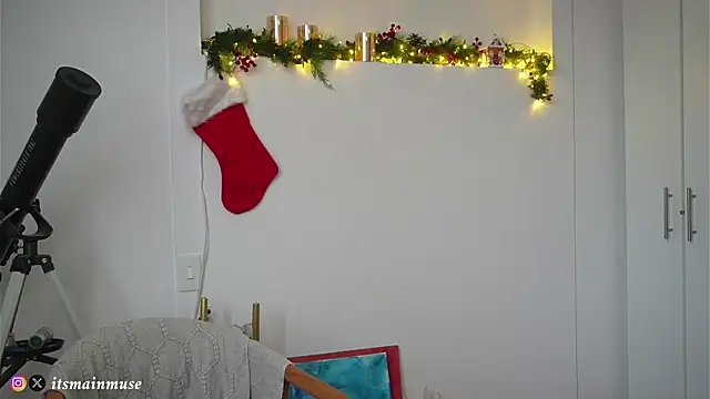 Snapshot of raphttalia_ chatting on December 18, 8:48 pm raphttalia online show from December 18, 8:48 pm