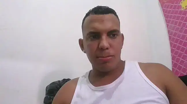 Snapshot of elperrys chatting on March 15, 4:21 pm elperrys online show from March 15, 4:21 pm