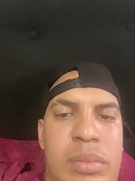 Snapshot of elperrys chatting on November 28, 1:58 pm elperrys online show from November 28, 1:58 pm