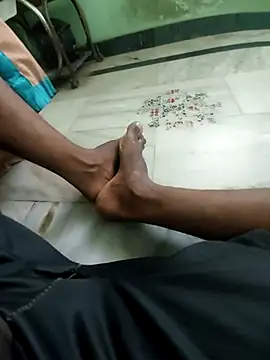 Snapshot of anjaanarun chatting on September 9, 10:04 am anjaanarun online show from September 9, 10:04 am