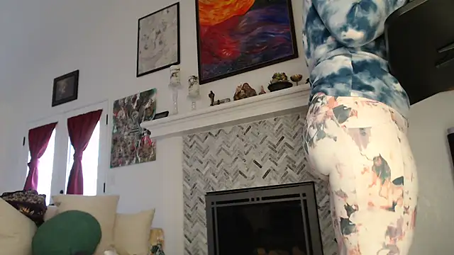 AuroraWillows online show from February 27, 11:15 pm