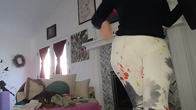 AuroraWillows online show from March 9, 2:21 pm