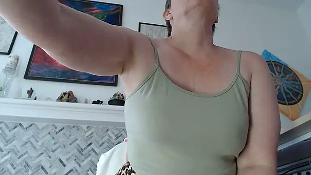 AuroraWillows online show from July 3, 2:34 pm