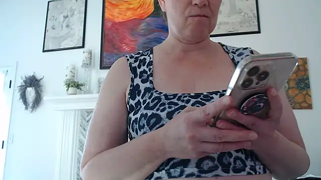 AuroraWillows online show from July 18, 5:28 pm