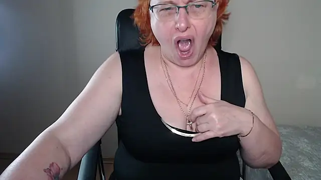 JoannaAndNeighbour online show from March 7, 10:35 am