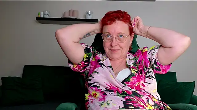 JoannaAndNeighbour online show from June 11, 8:56 am