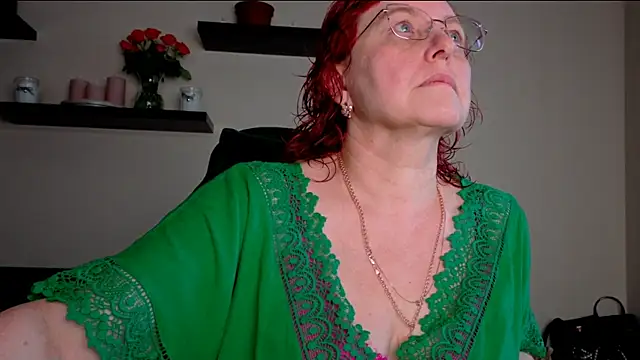 JoannaAndNeighbour online show from June 21, 9:01 am