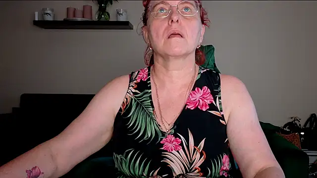 JoannaAndNeighbour online show from June 29, 7:14 am