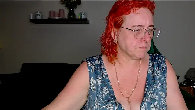 JoannaAndNeighbour online show from July 5, 2:24 pm
