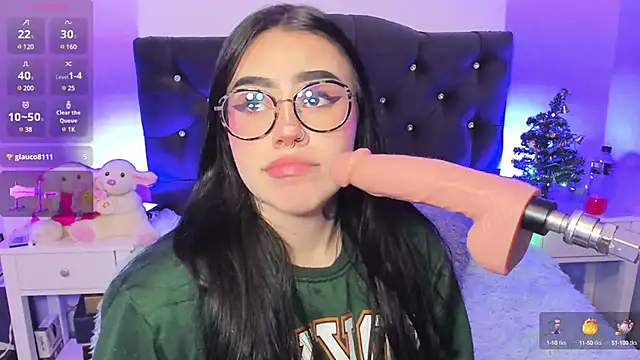 Snapshot of Jas_miin chatting on December 6, 2:46 am Jas miin online show from December 6, 2:46 am