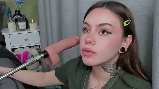 Snapshot of Jas_miin chatting on March 23, 1:42 am Jas miin online show from March 23, 1:42 am