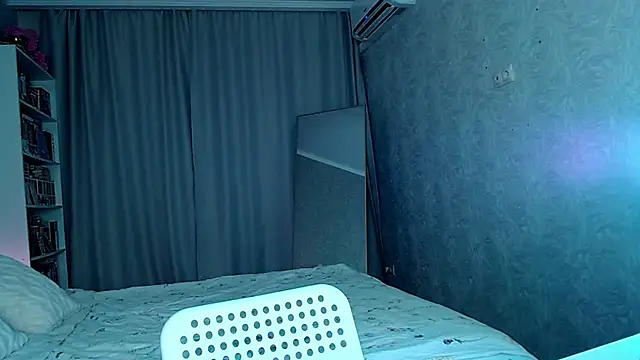 millllina online show from July 15, 4:34 pm