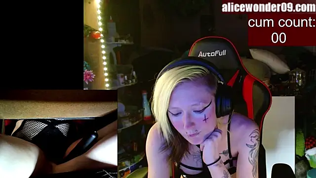 alicewonder09 online show from January 29, 4:36 am