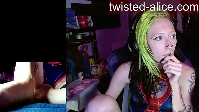 alicewonder09 online show from June 3, 2:36 am