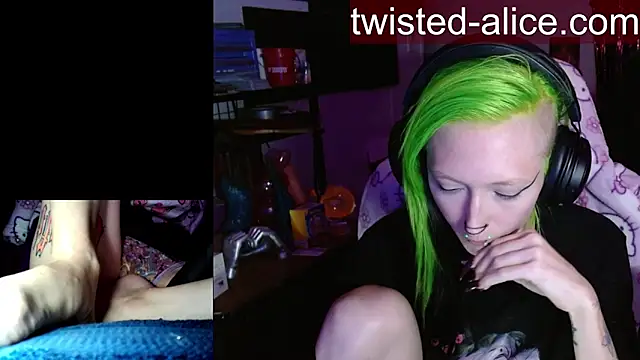 alicewonder09 online show from June 8, 3:07 am