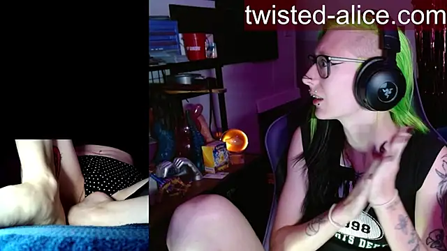 alicewonder09 online show from June 11, 3:04 am