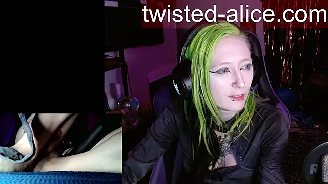 alicewonder09 online show from July 9, 3:21 am
