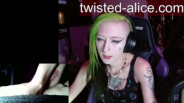 alicewonder09 online show from July 16, 3:23 am
