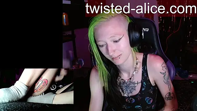 alicewonder09 online show from July 19, 2:59 am